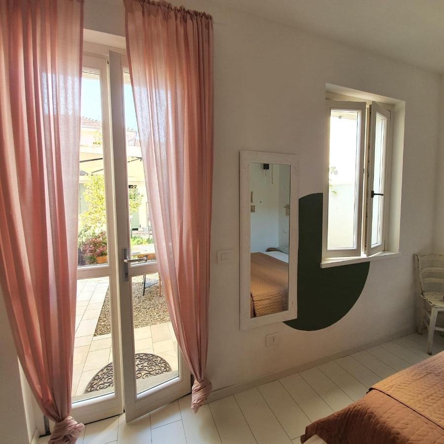 Malpensa - Independent Double Room & Bathroom Castano Primo Exterior foto